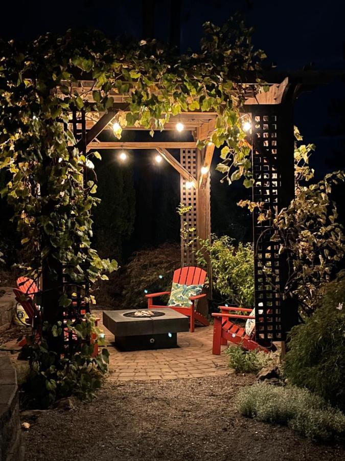 Les Chambres Roses West Kelowna Eksteriør bilde